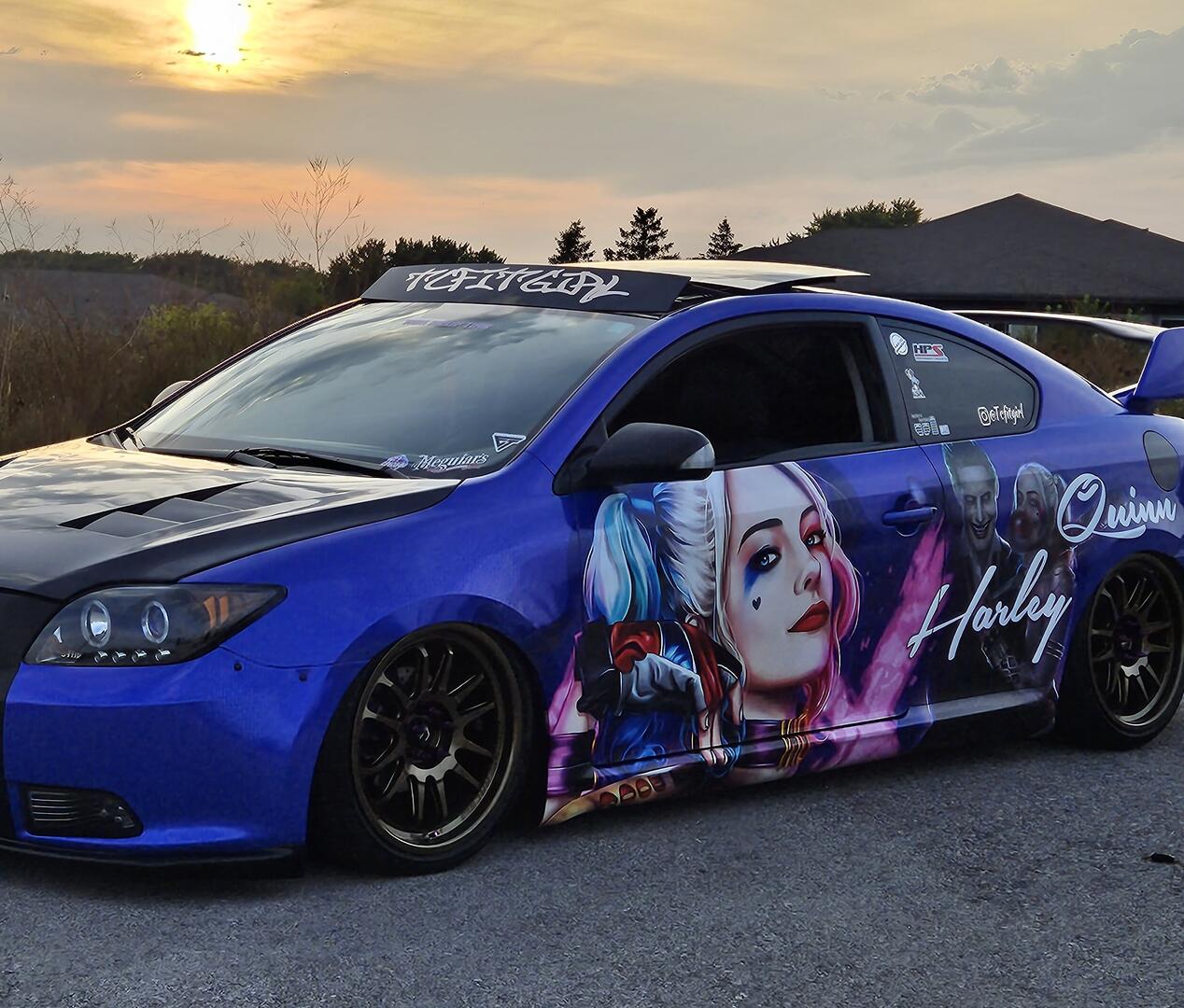 harley quinn car wrap